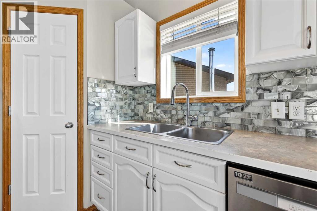 42 Strathford Close, Strathmore, Alberta  T1P 1S5 - Photo 13 - A2303082