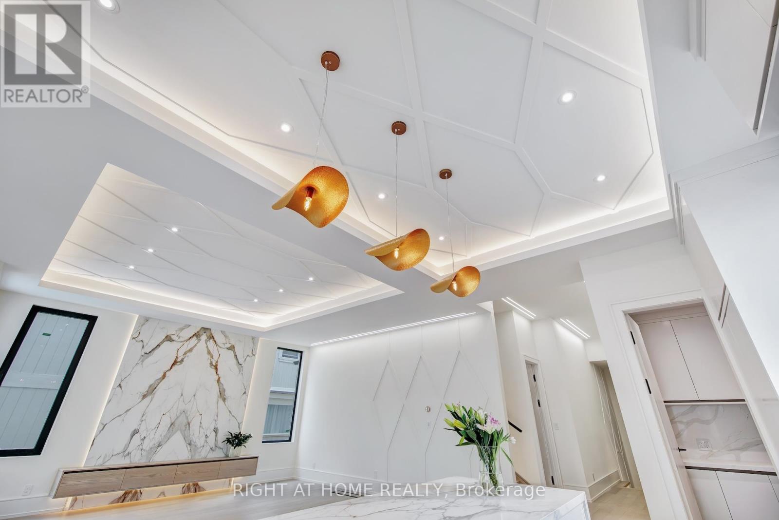 84 Mosley Street, Aurora, Ontario  L4G 1H1 - Photo 15 - N13002254