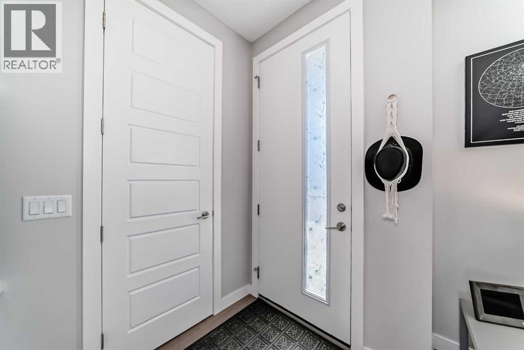 1016 Lanark Boulevard SE, Airdrie, Alberta  T4A 3L6 - Photo 2 - A2303325