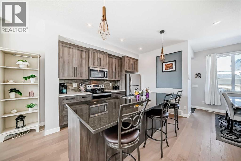 1016 Lanark Boulevard SE, Airdrie, Alberta  T4A 3L6 - Photo 3 - A2303325