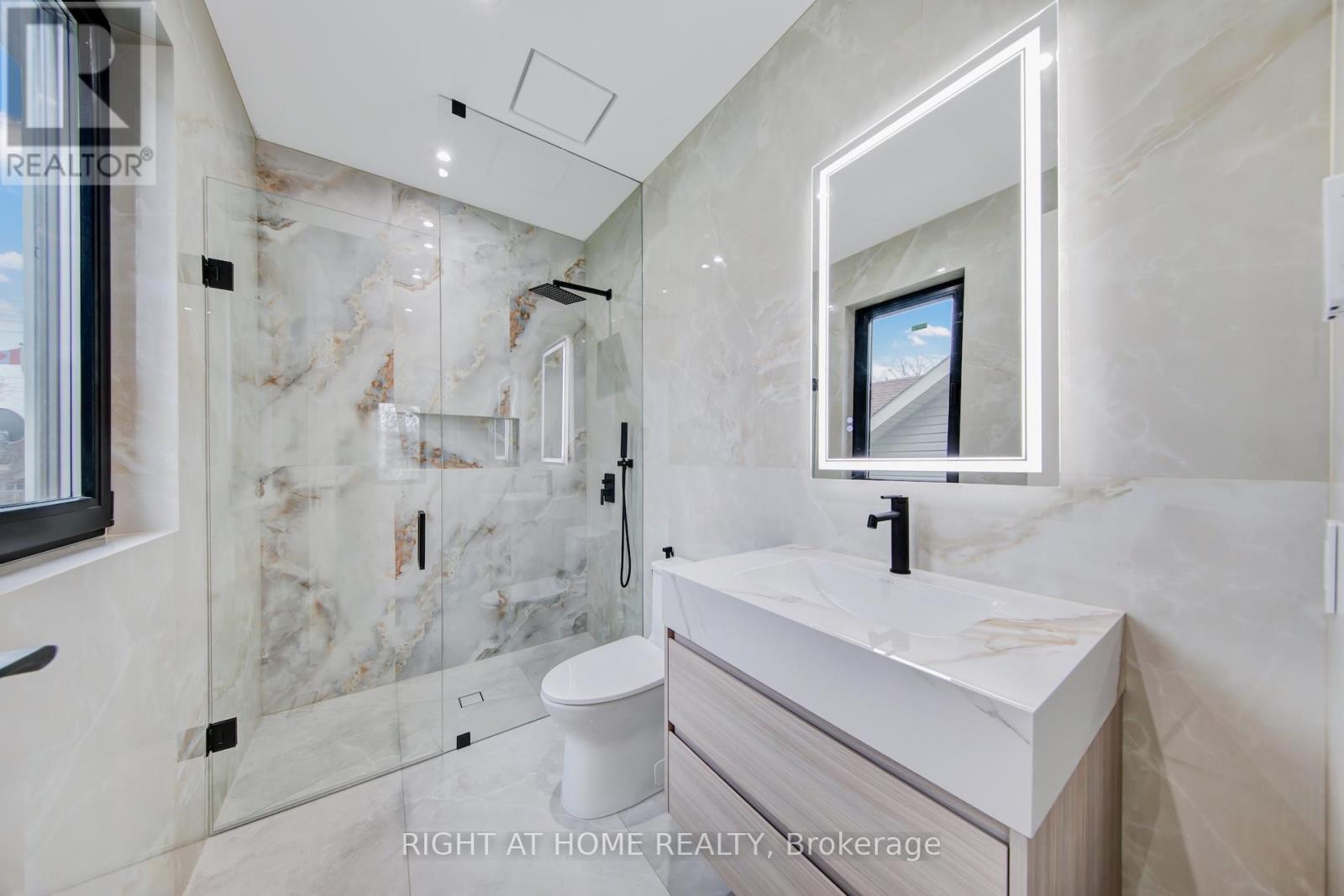 84 Mosley Street, Aurora, Ontario  L4G 1H1 - Photo 29 - N13002254