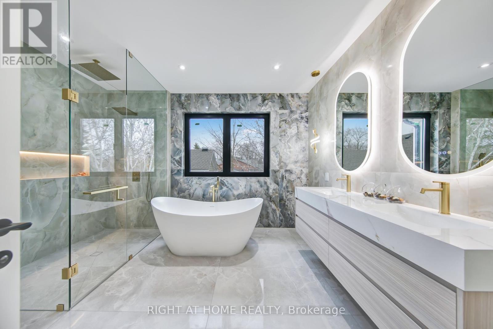 84 Mosley Street, Aurora, Ontario  L4G 1H1 - Photo 31 - N13002254