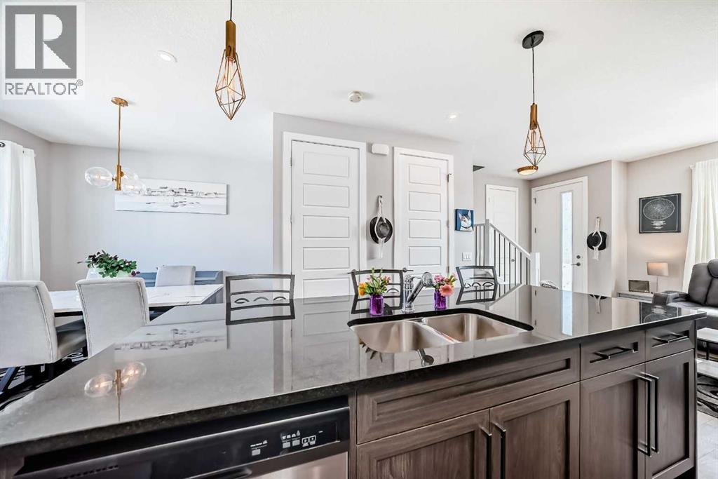 1016 Lanark Boulevard SE, Airdrie, Alberta  T4A 3L6 - Photo 5 - A2303325