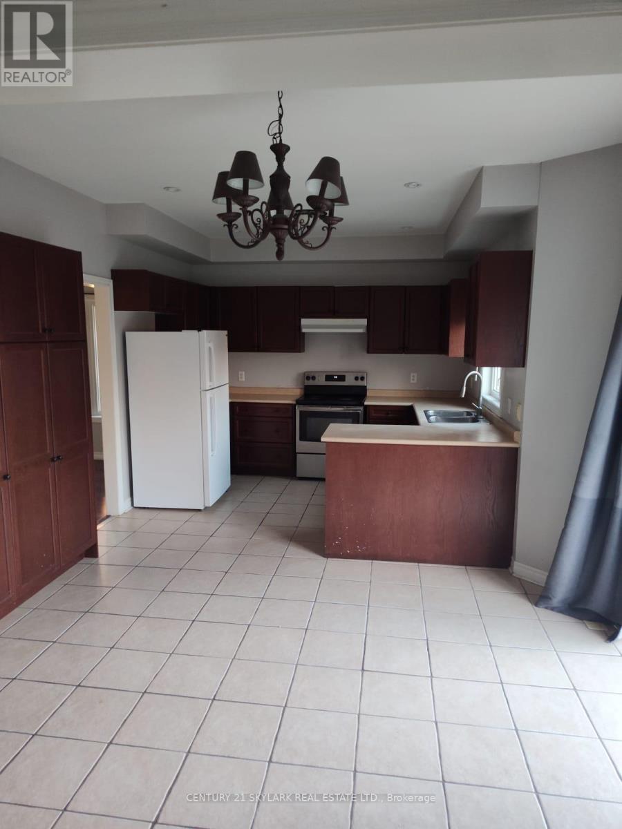 15 Surrey Drive, Barrie, Ontario  L4M 0C5 - Photo 5 - S13033438