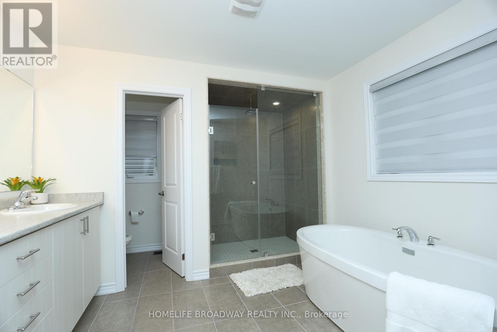 2 Rosannie Circle, Wasaga Beach, Ontario  L9Z 0N4 - Photo 12 - S13033440