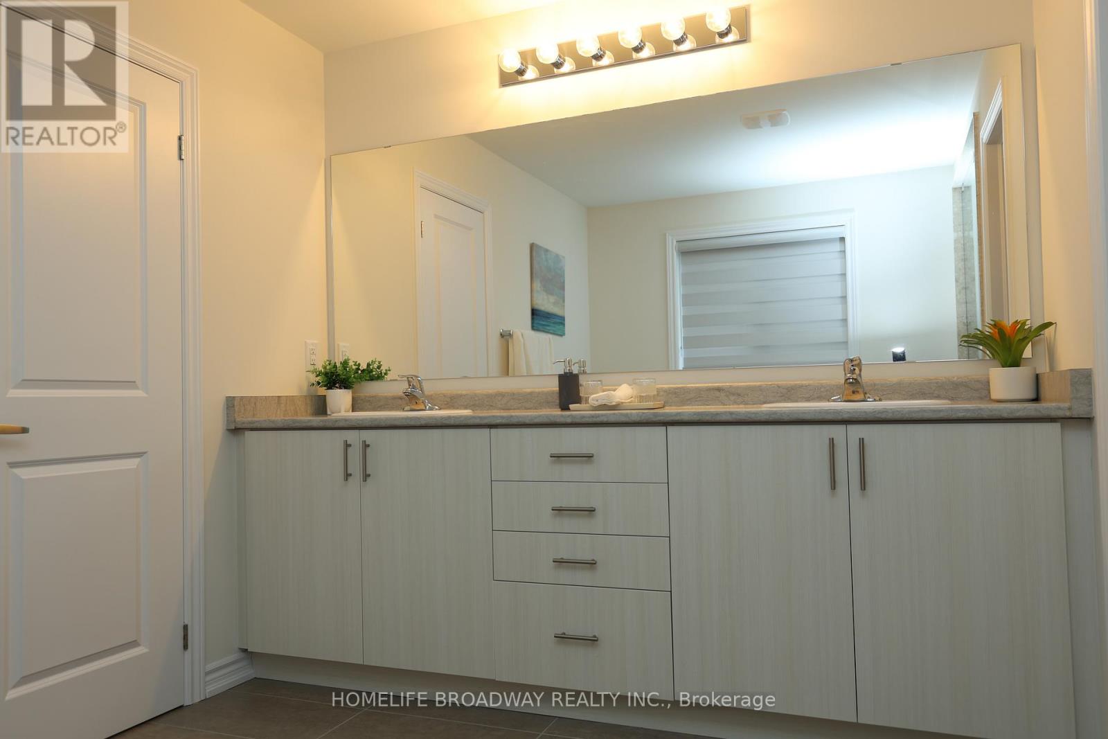 2 Rosannie Circle, Wasaga Beach, Ontario  L9Z 0N4 - Photo 13 - S13033440