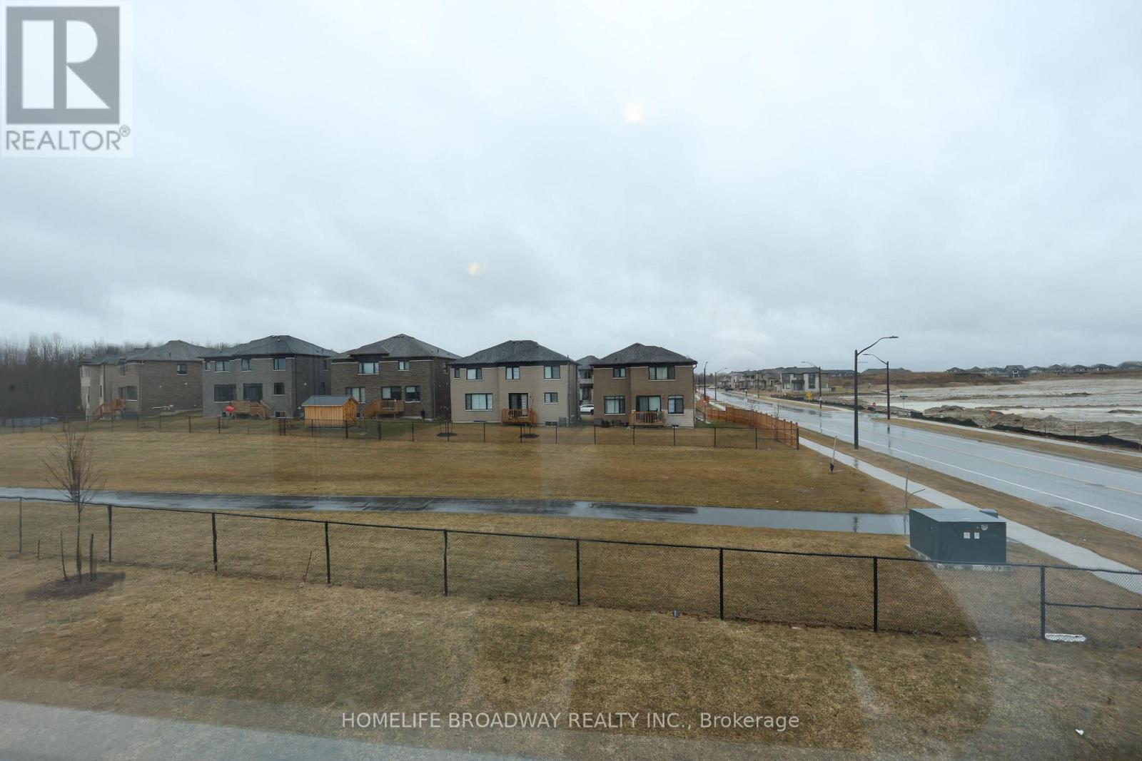 2 Rosannie Circle, Wasaga Beach, Ontario  L9Z 0N4 - Photo 18 - S13033440