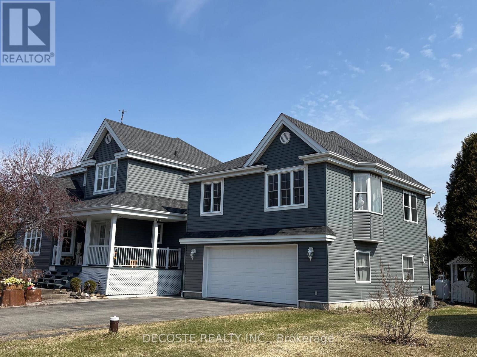 6123 Macbain Street, South Glengarry, Ontario  K0C 1E0 - Photo 3 - X13033470