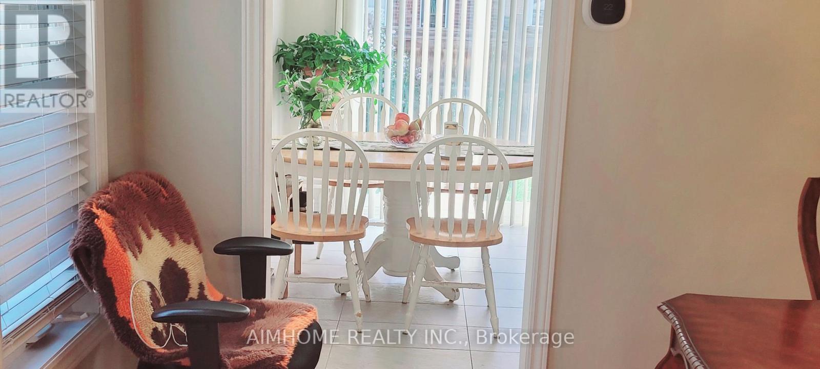 42 Piane Avenue, Brampton, Ontario  L6Y 4X9 - Photo 10 - W13033458