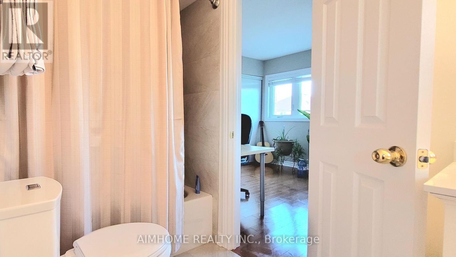 42 Piane Avenue, Brampton, Ontario  L6Y 4X9 - Photo 15 - W13033458