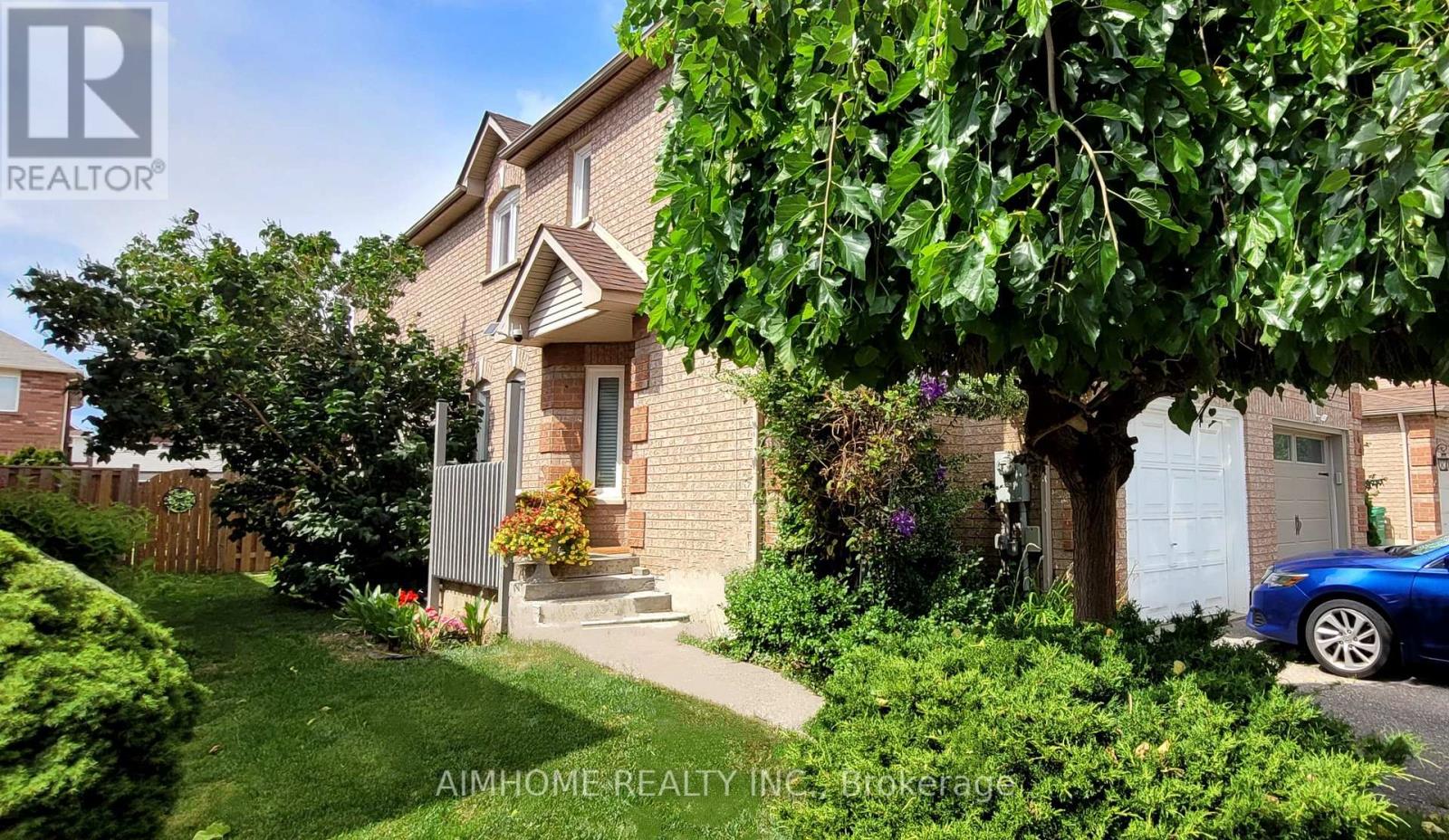 42 Piane Avenue, Brampton, Ontario  L6Y 4X9 - Photo 2 - W13033458