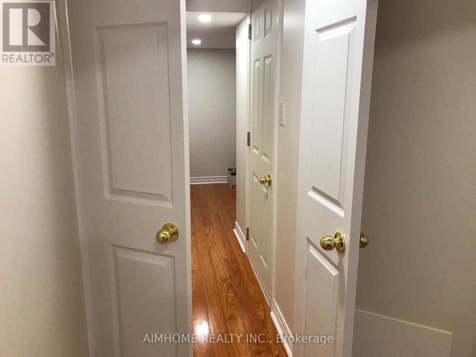 42 Piane Avenue, Brampton, Ontario  L6Y 4X9 - Photo 22 - W13033458