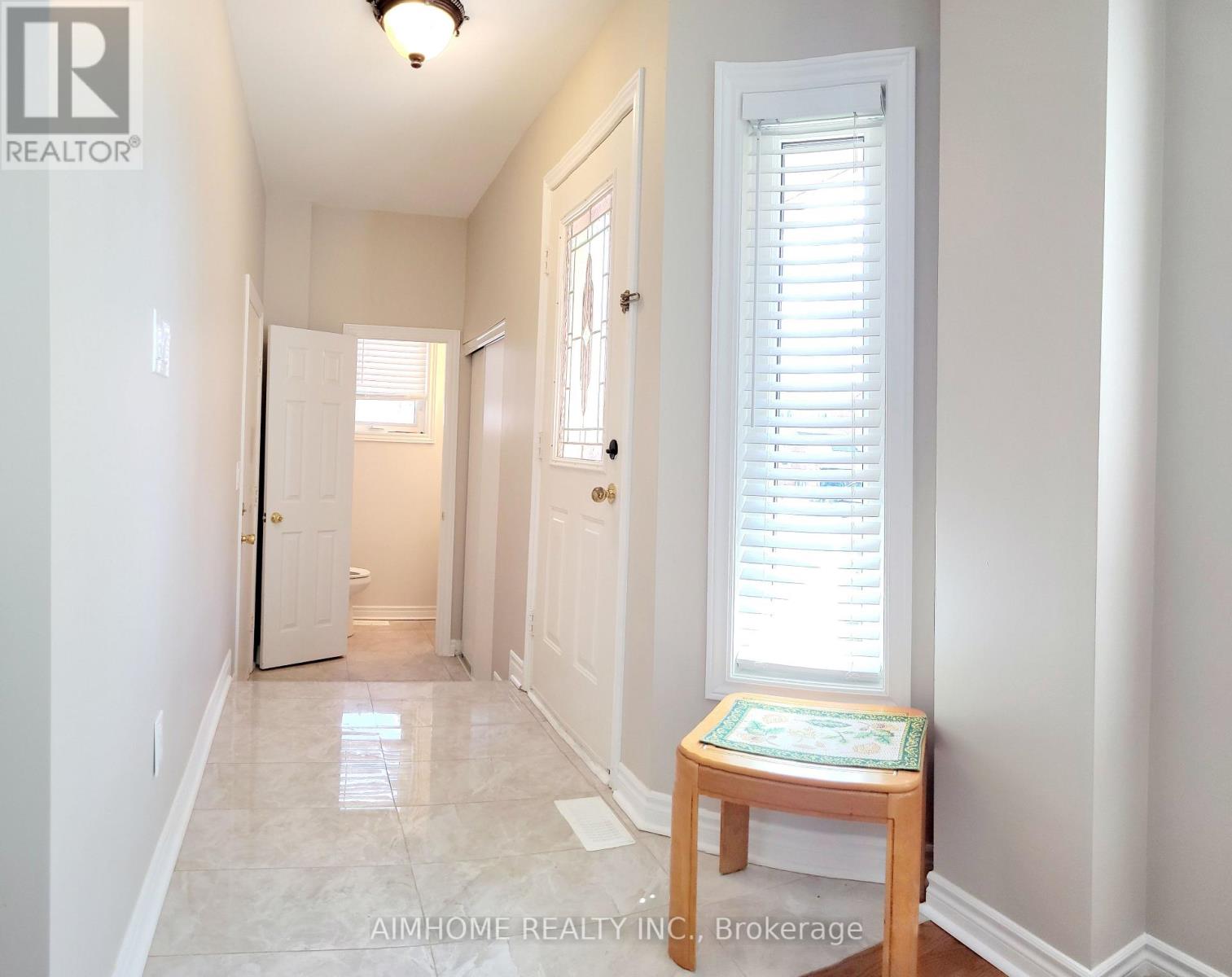 42 Piane Avenue, Brampton, Ontario  L6Y 4X9 - Photo 3 - W13033458