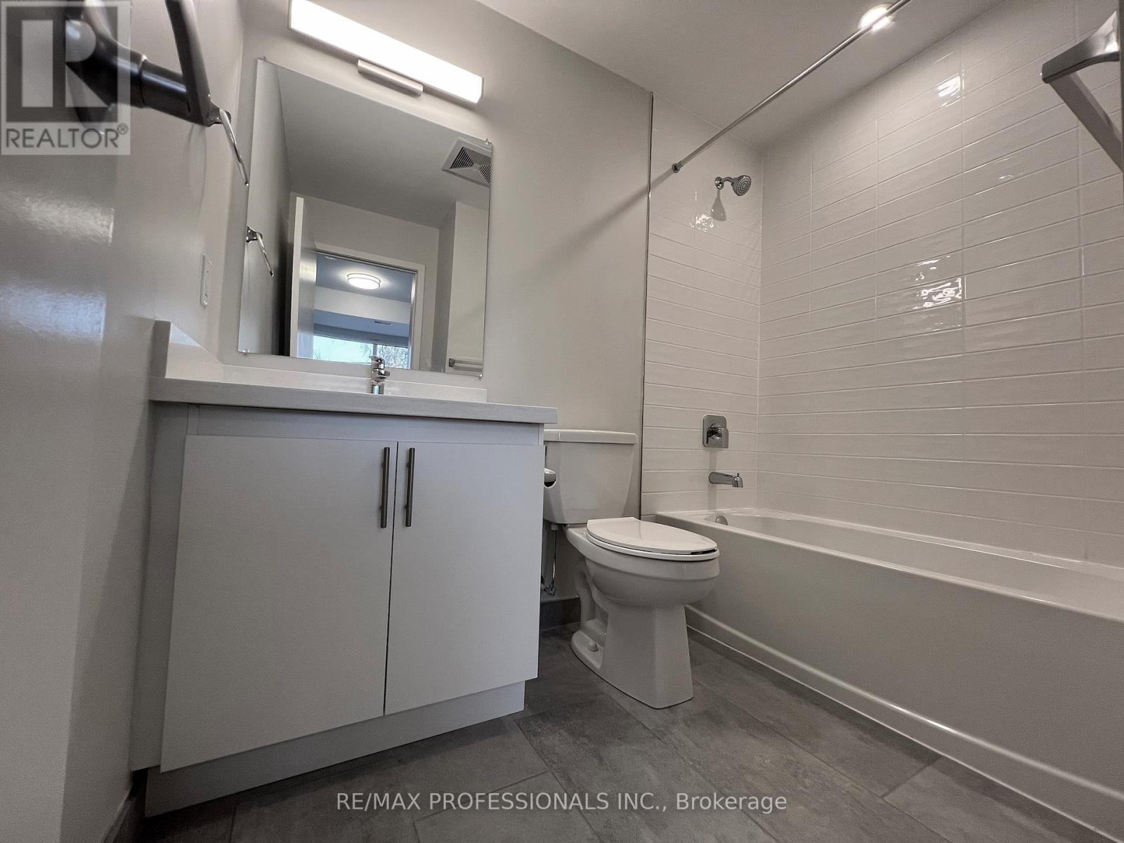 106 - 62 Dixfield Drive, Toronto, Ontario  M9C 3W1 - Photo 13 - W13033464