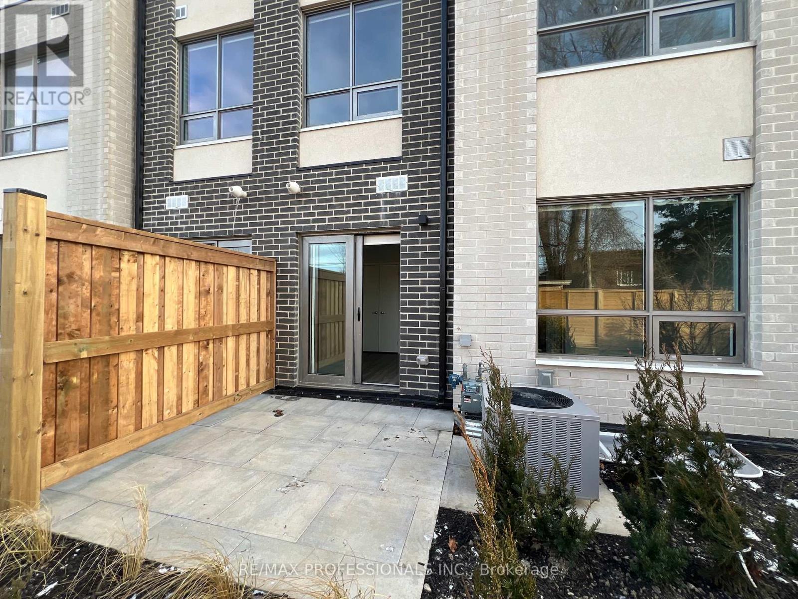 106 - 62 Dixfield Drive, Toronto, Ontario  M9C 3W1 - Photo 22 - W13033464