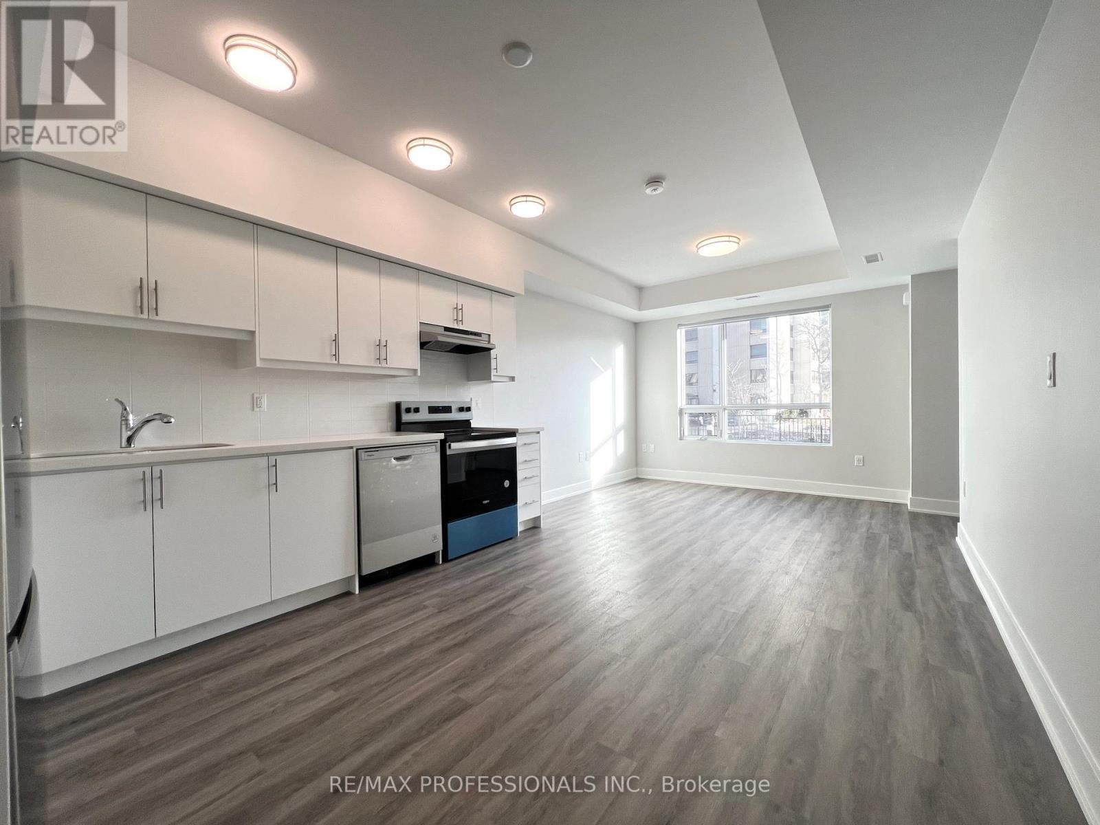 106 - 62 Dixfield Drive, Toronto, Ontario  M9C 3W1 - Photo 7 - W13033464