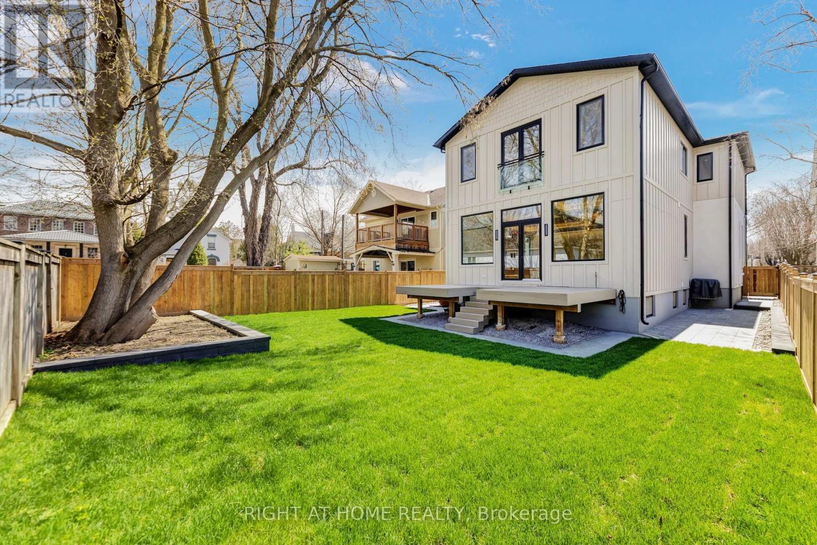 84 Mosley Street, Aurora, Ontario  L4G 1H1 - Photo 42 - N13002254