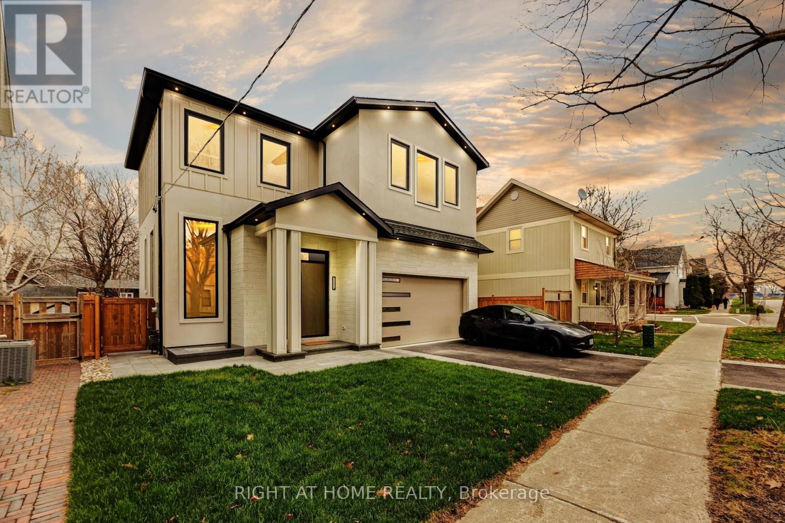 84 Mosley Street, Aurora, Ontario  L4G 1H1 - Photo 47 - N13002254