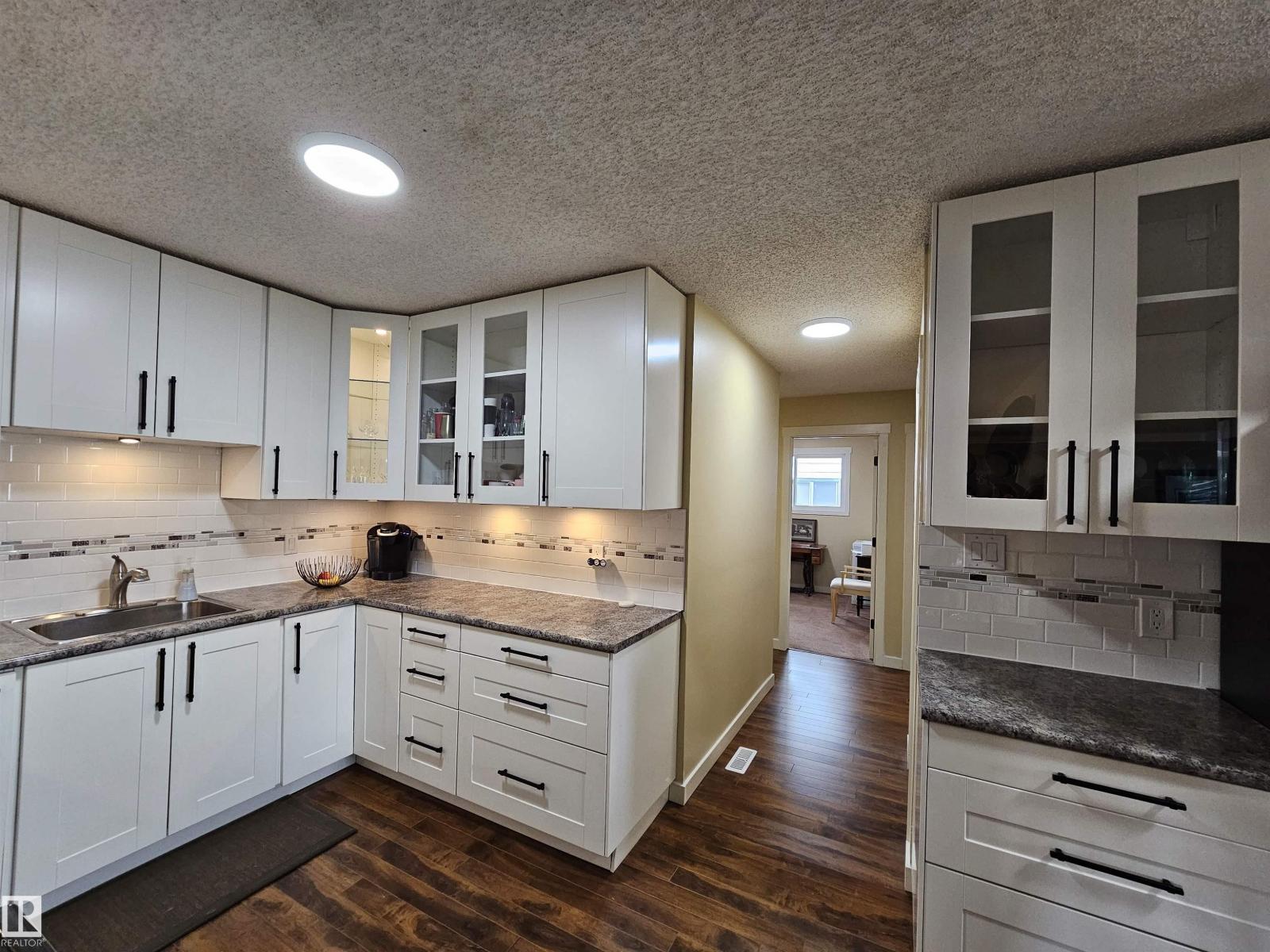 4319 54 St, Drayton Valley, Alberta  T7A 1K5 - Photo 11 - E4483654