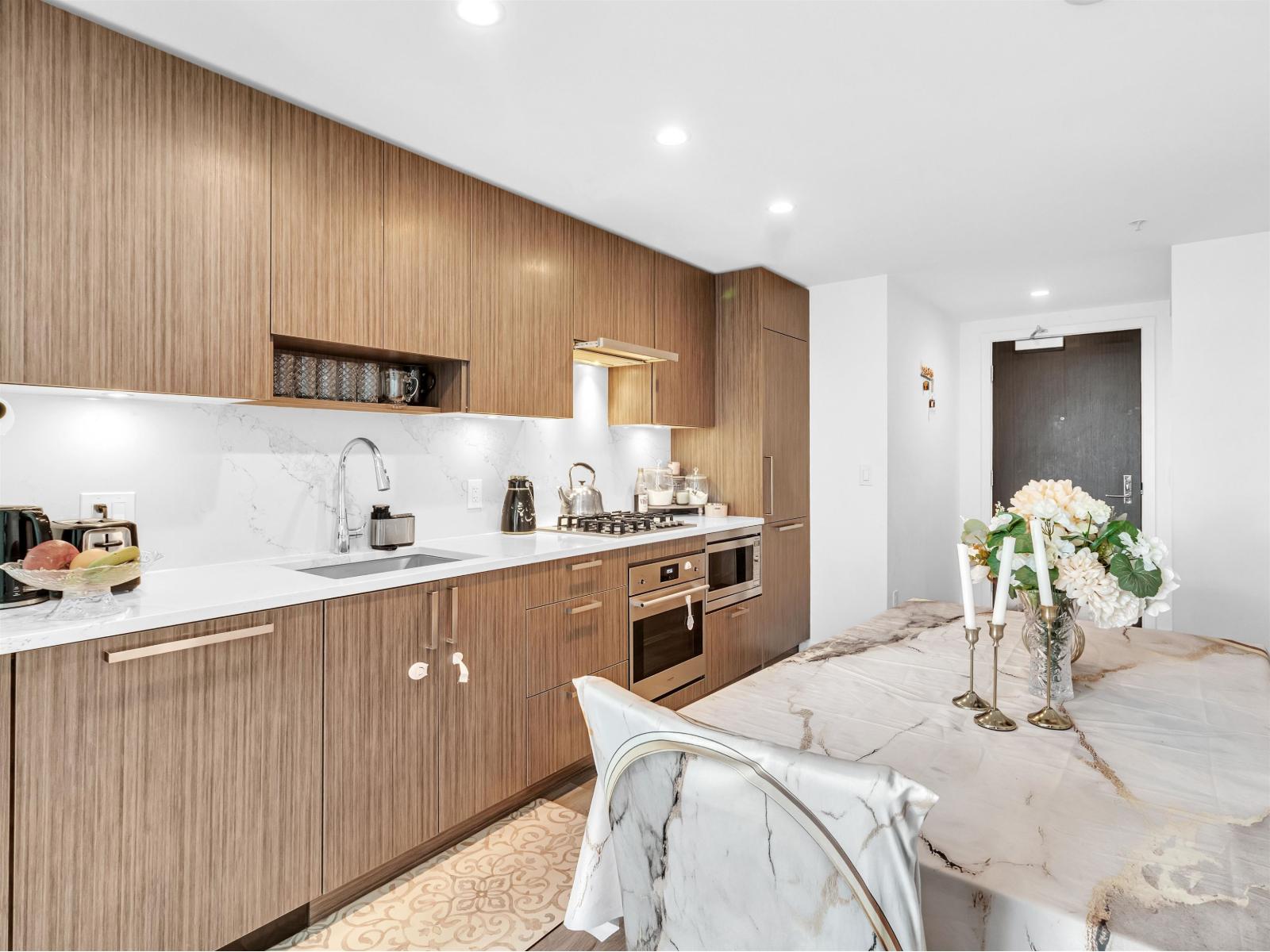 616 13350 Central Avenue, Surrey, British Columbia  V3T 0S1 - Photo 25 - R3113513