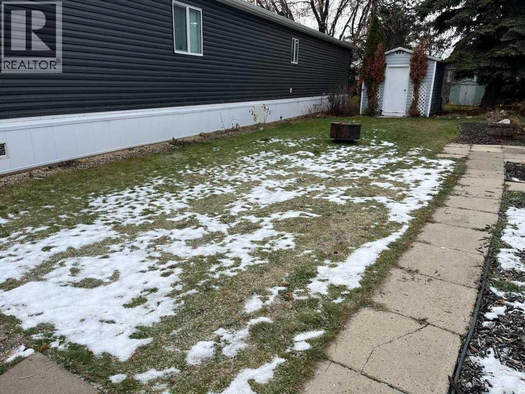 12, 6405 54 Street, Ponoka, Alberta  T4J 1M5 - Photo 4 - A2287141