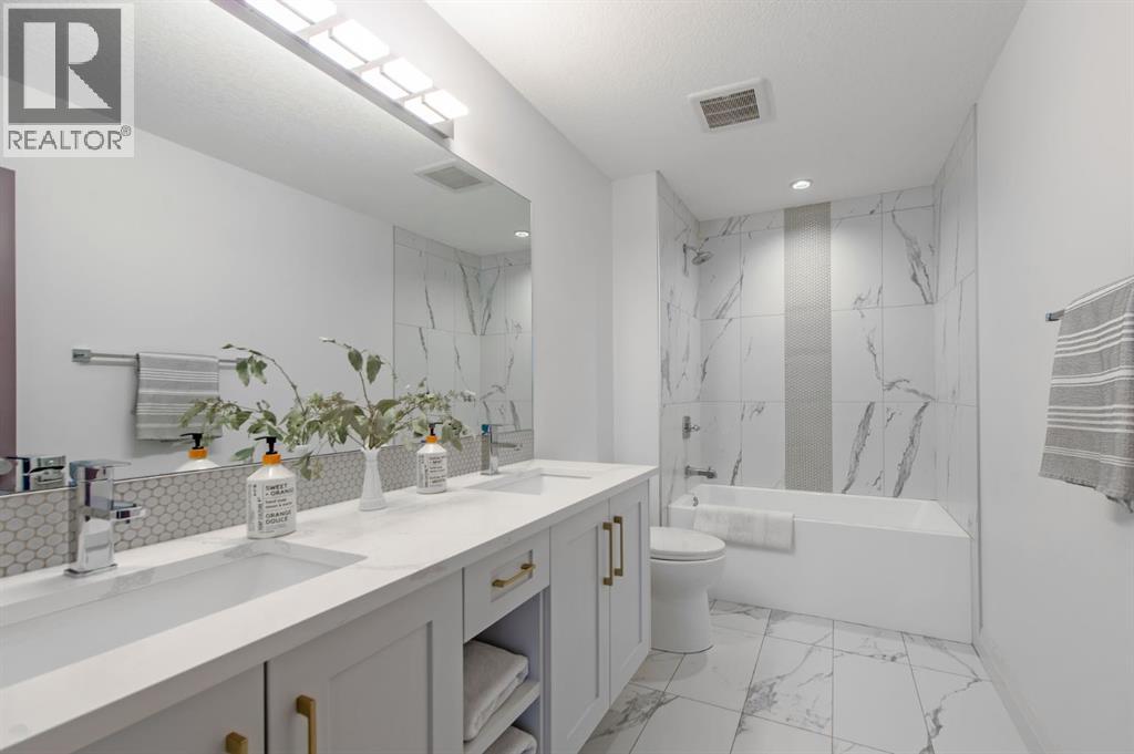 214 Aspenmere Green, Chestermere, Alberta  T1X 0W8 - Photo 35 - A2271632