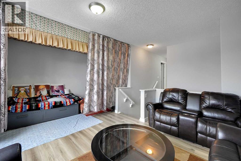 14 Marthas Close Ne, Calgary, Alberta  T3J 4P2 - Photo 18 - A2300029