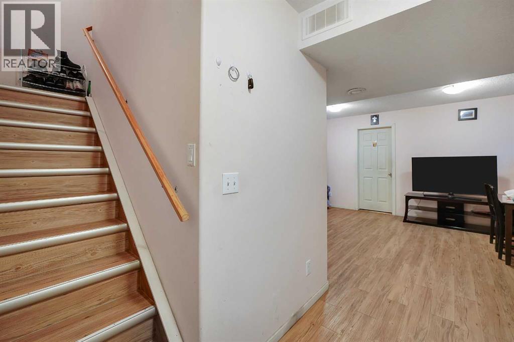 14 Marthas Close Ne, Calgary, Alberta  T3J 4P2 - Photo 39 - A2300029