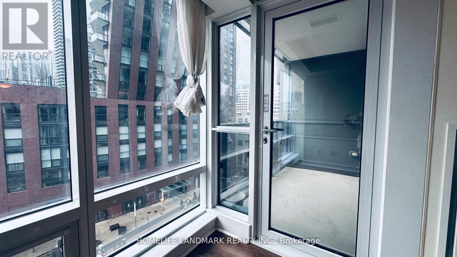 605 - 295 Adelaide Street W, Toronto, Ontario  M5V 0L4 - Photo 20 - C13033478