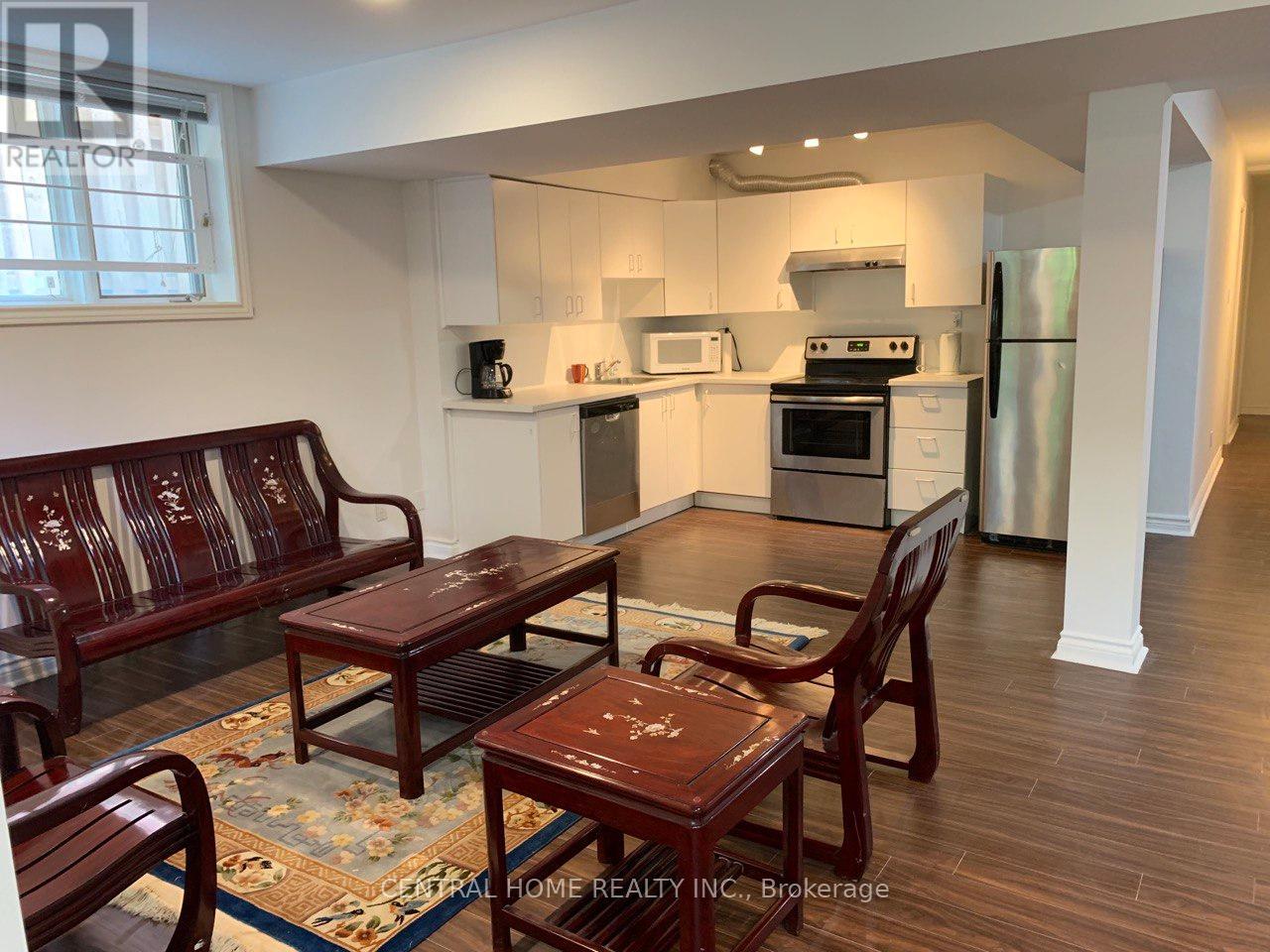 342 PARKVIEW AVENUE E, Toronto, Ontario