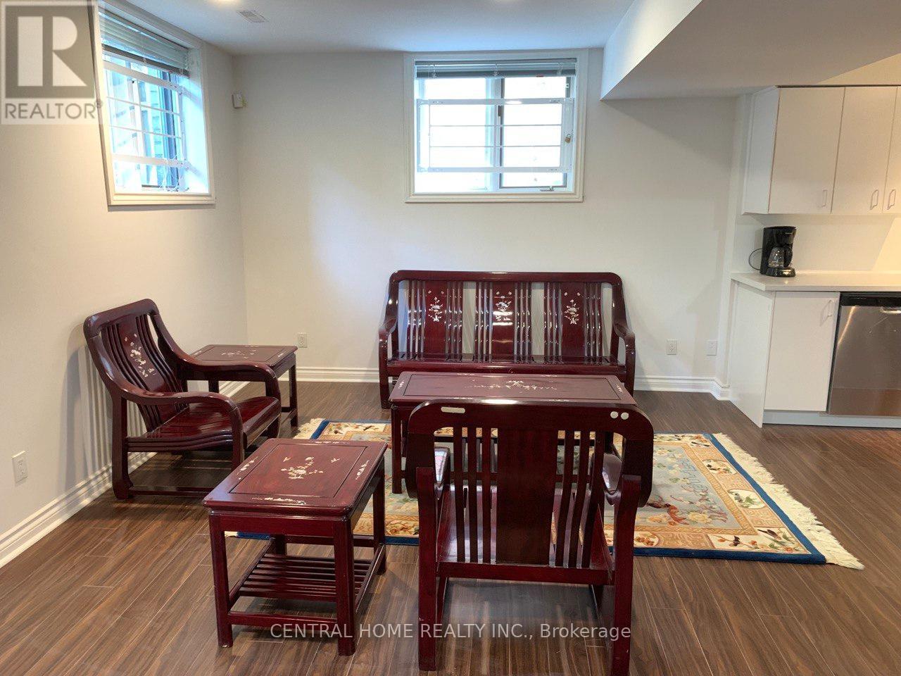 342 Parkview Avenue E, Toronto, Ontario  M2N 3Z5 - Photo 4 - C13033480