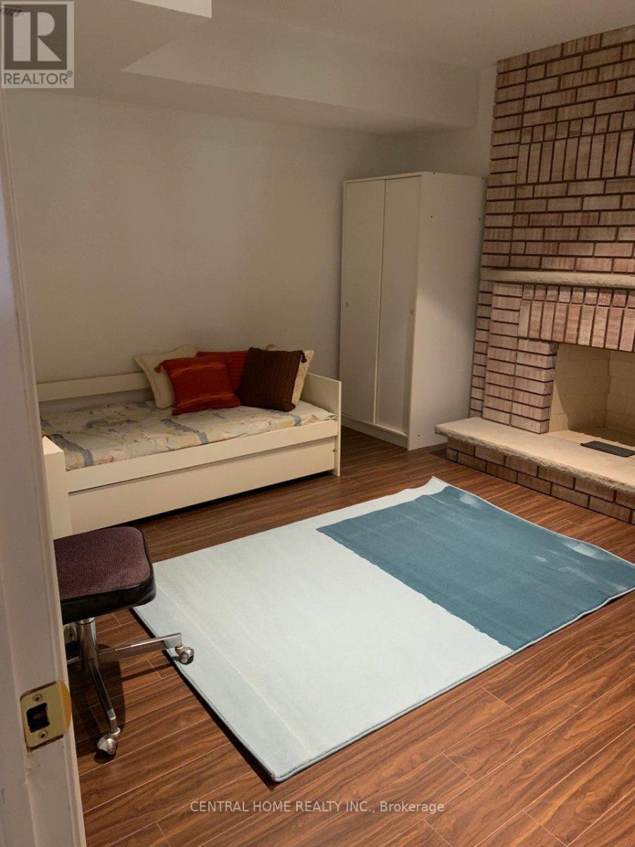 342 Parkview Avenue E, Toronto, Ontario  M2N 3Z5 - Photo 6 - C13033480