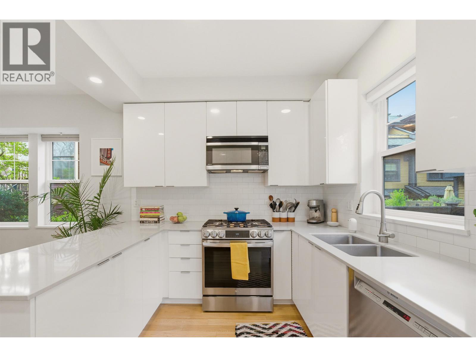 1837 Charles Street, Vancouver, British Columbia  V5L 0B2 - Photo 14 - R3114995