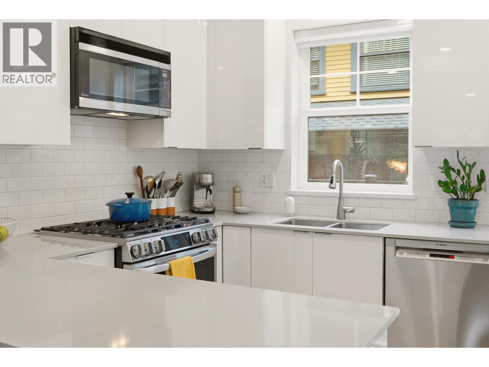 1837 Charles Street, Vancouver, British Columbia  V5L 0B2 - Photo 17 - R3114995