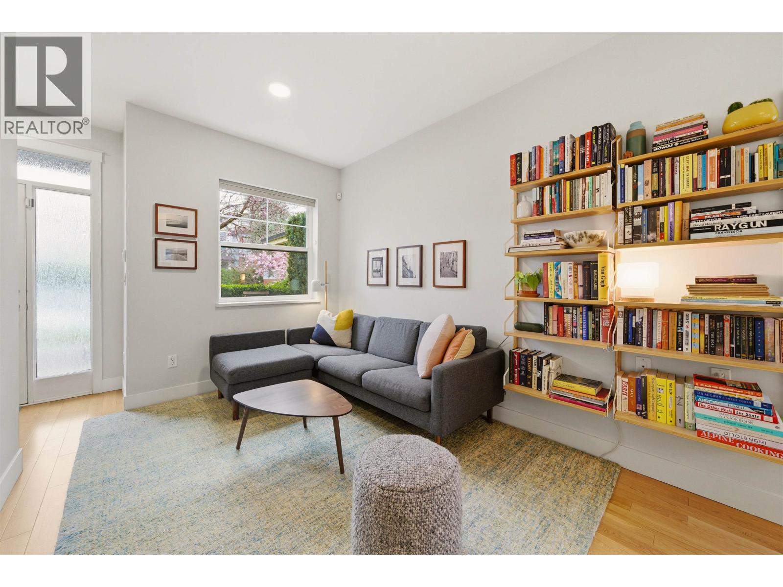 1837 Charles Street, Vancouver, British Columbia  V5L 0B2 - Photo 5 - R3114995