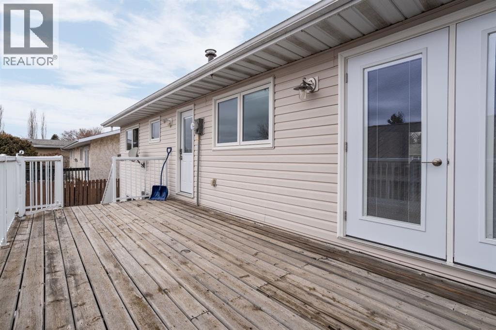 6607 44 Avenue, Camrose, Alberta  T4V 3L1 - Photo 32 - A2303700