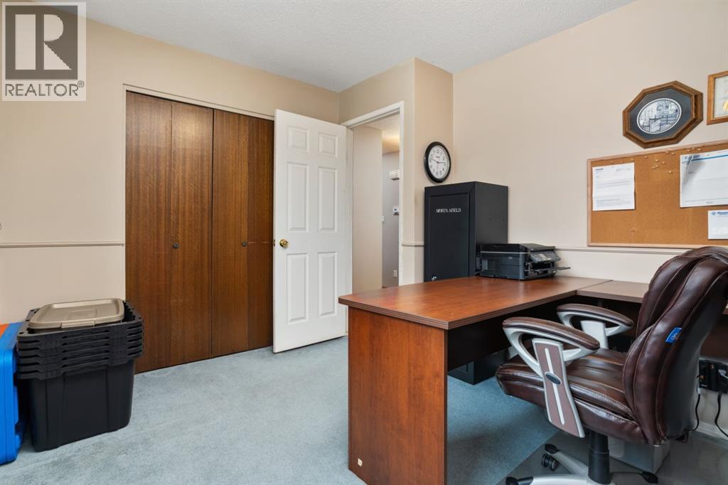 6607 44 Avenue, Camrose, Alberta  T4V 3L1 - Photo 14 - A2303700