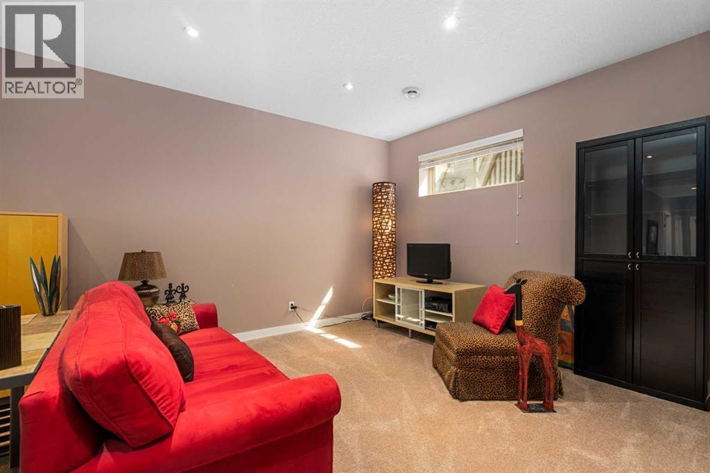 521 9 Avenue Ne, Calgary, Alberta  T2E 0W2 - Photo 32 - A2294400