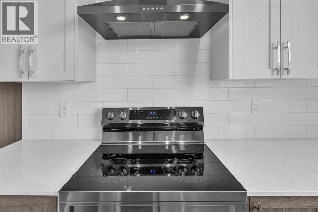 20 Iris Crescent, Okotoks, Alberta  T1S 5V5 - Photo 7 - A2297308