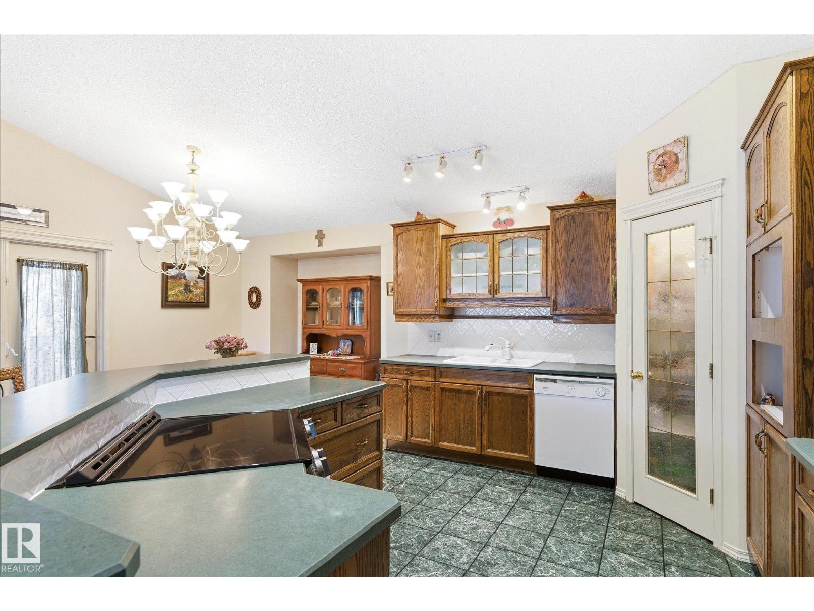 11440 118 St Nw, Edmonton, Alberta  T5G 3J3 - Photo 11 - E4483647