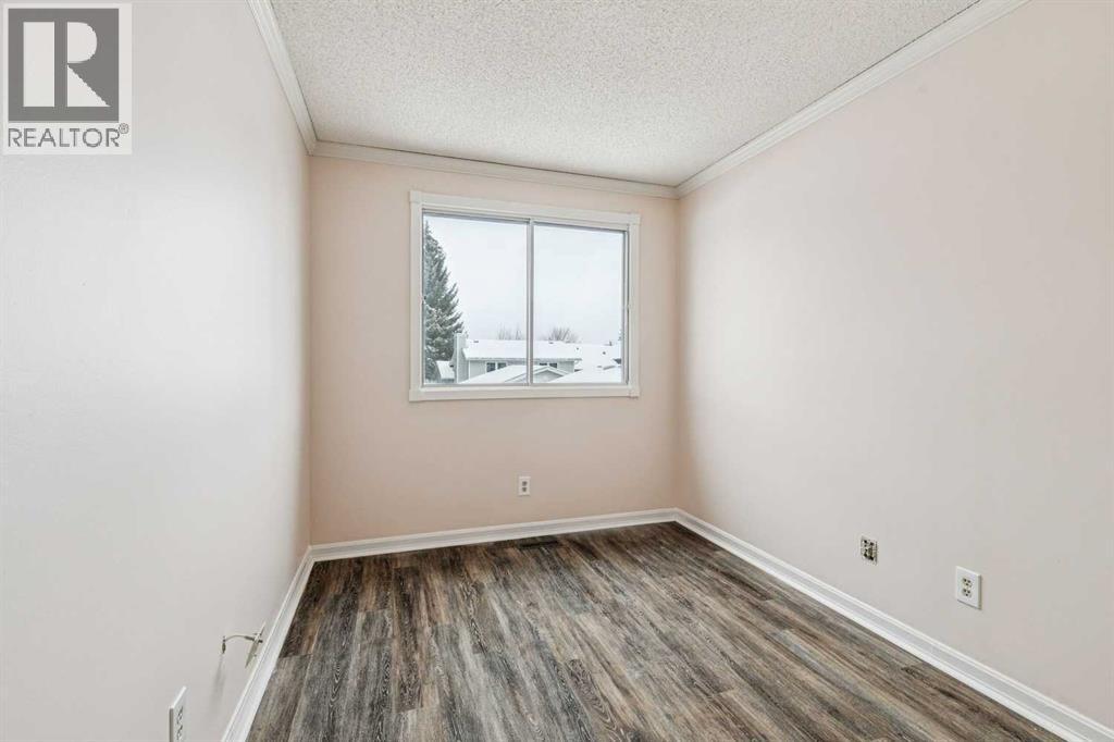 131 Woodglen Way Sw, Calgary, Alberta  T2W 4L9 - Photo 16 - A2298404