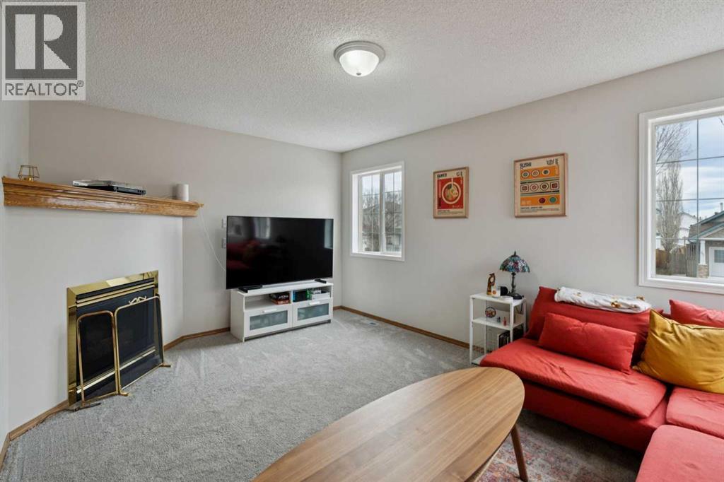 72 Mt Apex Green SE, Calgary, Alberta  T2Z 2V4 - Photo 15 - A2302021