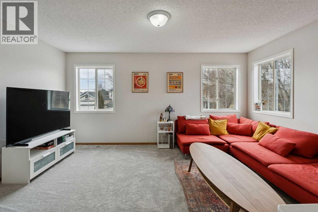 72 Mt Apex Green SE, Calgary, Alberta  T2Z 2V4 - Photo 14 - A2302021