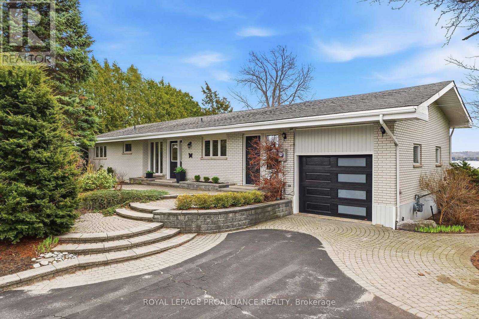 9 Dorthy Drive, Quinte West, Ontario  K8V 5P5 - Photo 3 - X13026054