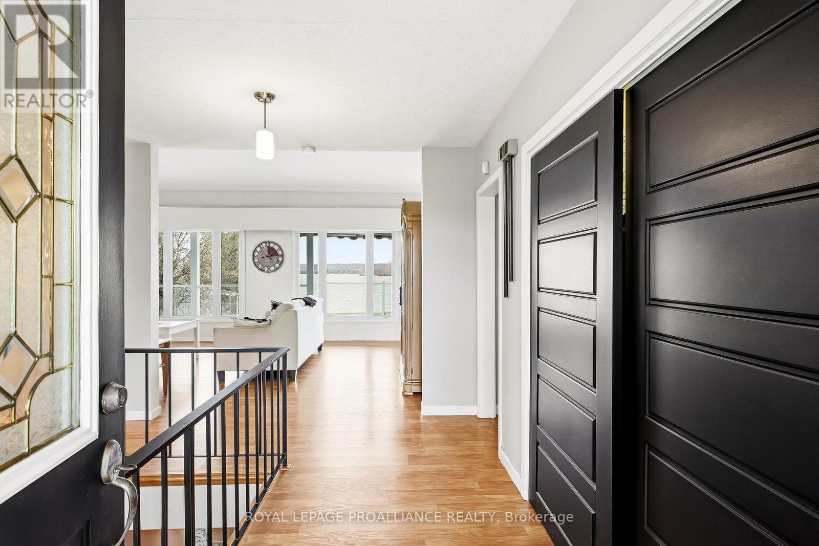 9 Dorthy Drive, Quinte West, Ontario  K8V 5P5 - Photo 4 - X13026054