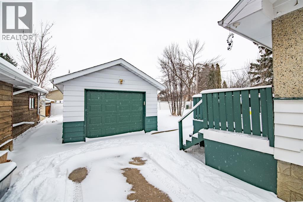 3505 45 Avenue, Red Deer, Alberta  T4N 3K7 - Photo 4 - A2301803