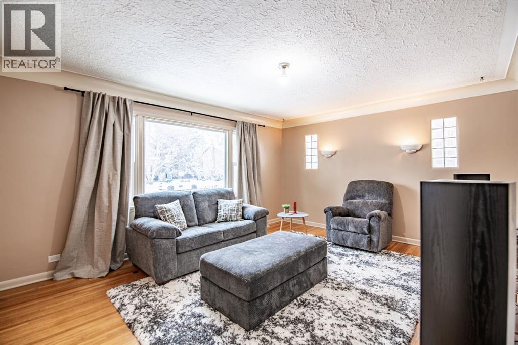 3505 45 Avenue, Red Deer, Alberta  T4N 3K7 - Photo 11 - A2301803