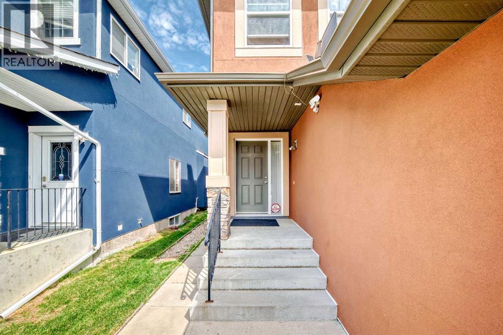 148 Saddlecrest Gardens Ne, Calgary, Alberta  T3J 0C3 - Photo 3 - A2303650