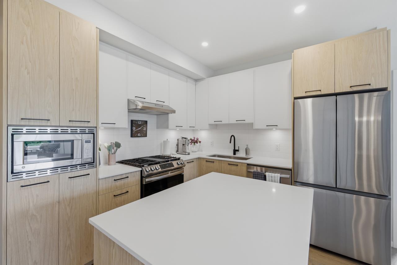 408 3317 148 Street, Surrey, British Columbia  V4P 0H9 - Photo 16 - R3110589