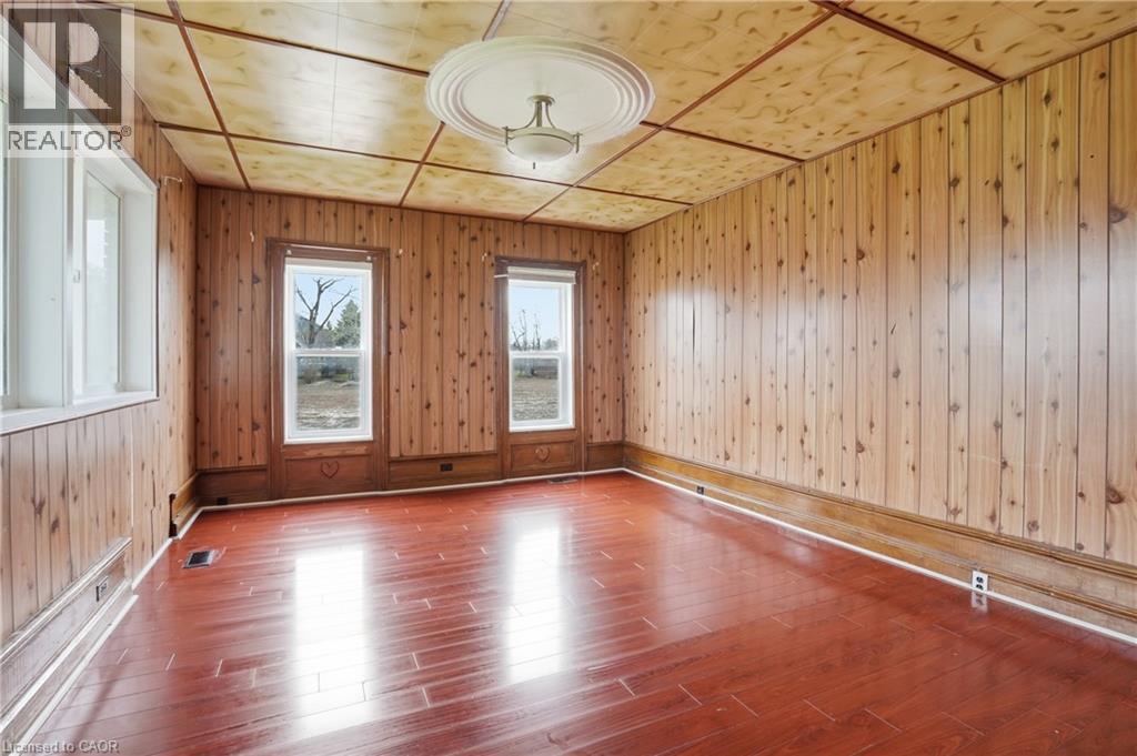 53 Young Road, Dunnville, Ontario  N1A 2W7 - Photo 5 - 40821918